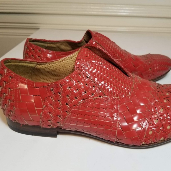 RAPARO Red Oxfords, Size 8 - Picture 3 of 7
